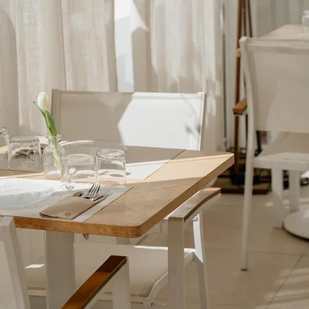 Emblematico F24-only Adults Hotell 3*